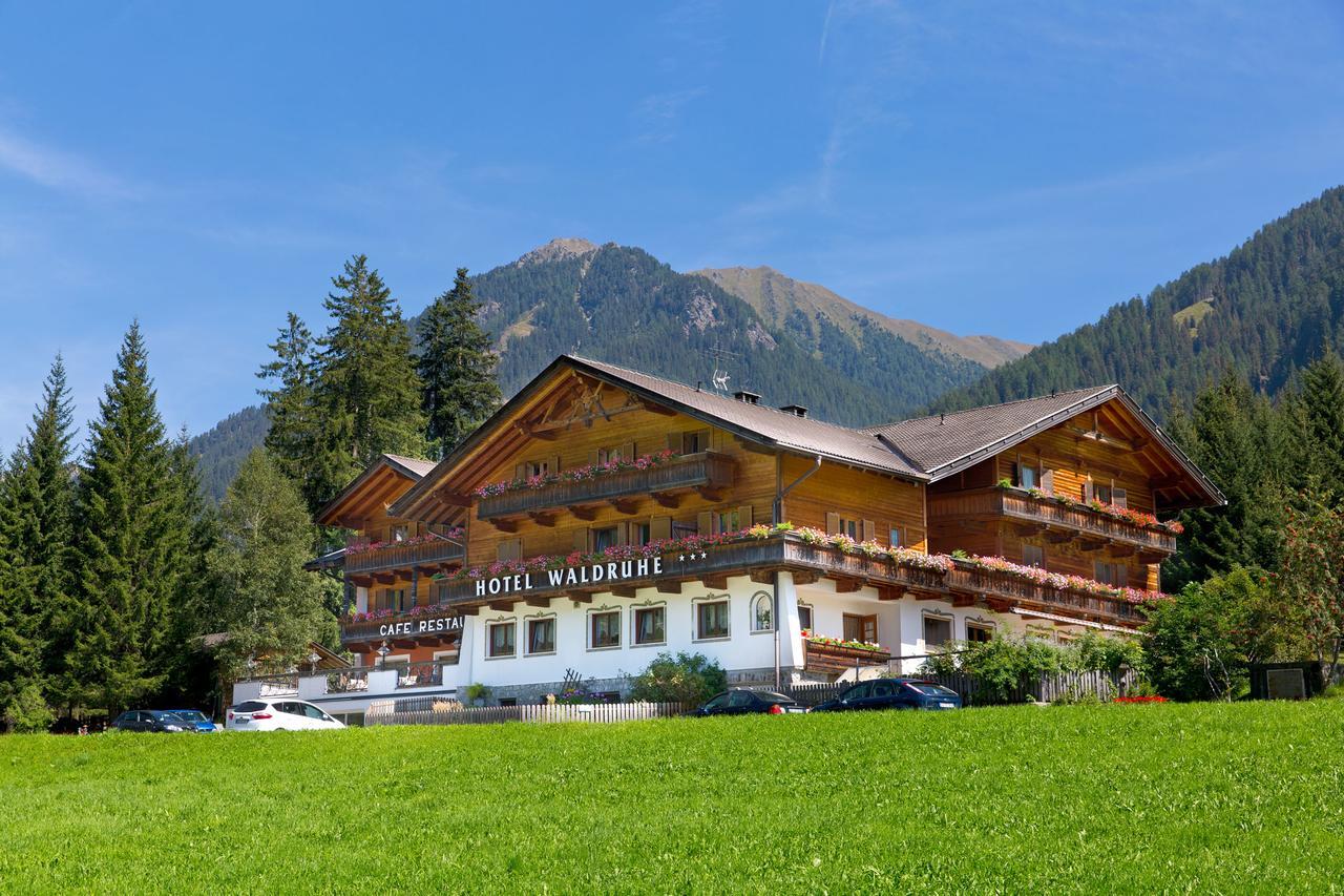 Hotel Waldruhe Santa Maddalena in Casies Exterior photo